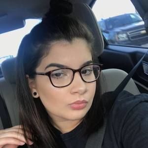 Meet your Posher, Danielle